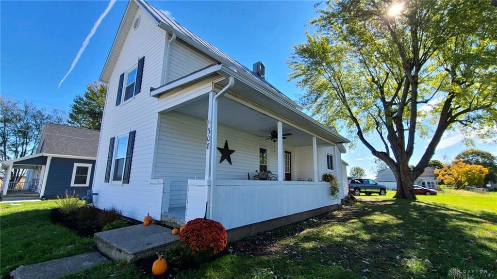 Property Photo: 308 E North Street OH 45382