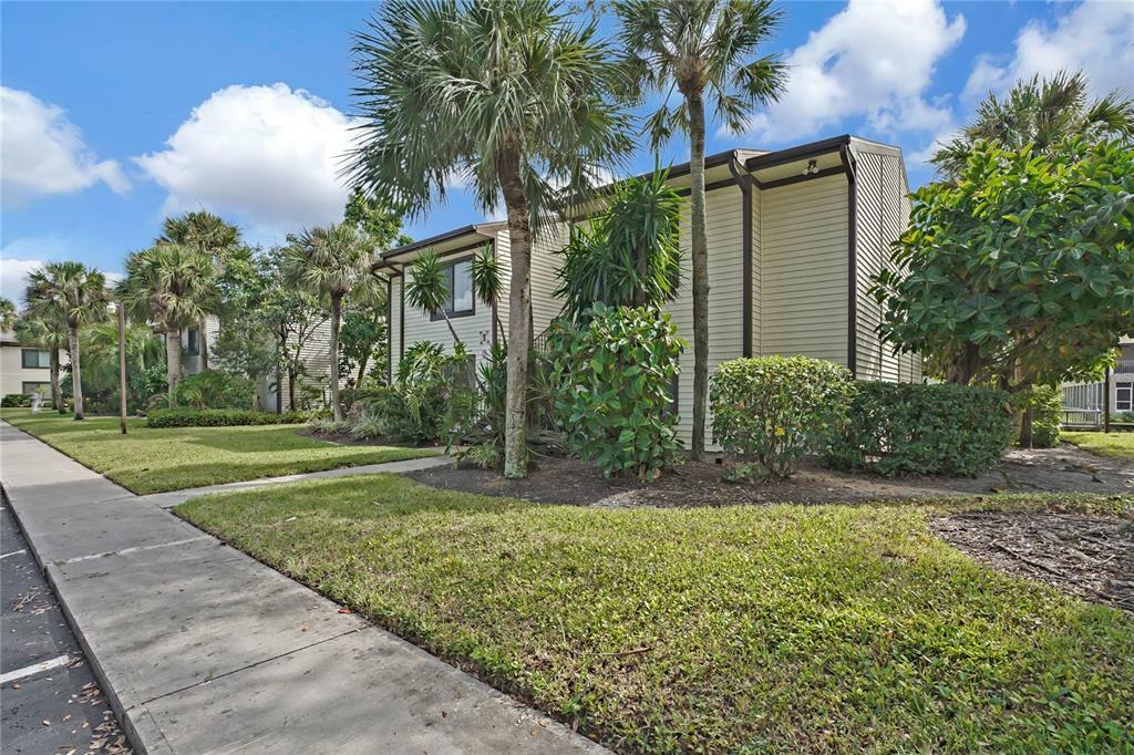 Property Photo:  366 Moorings Cove Drive 5B  FL 34689 