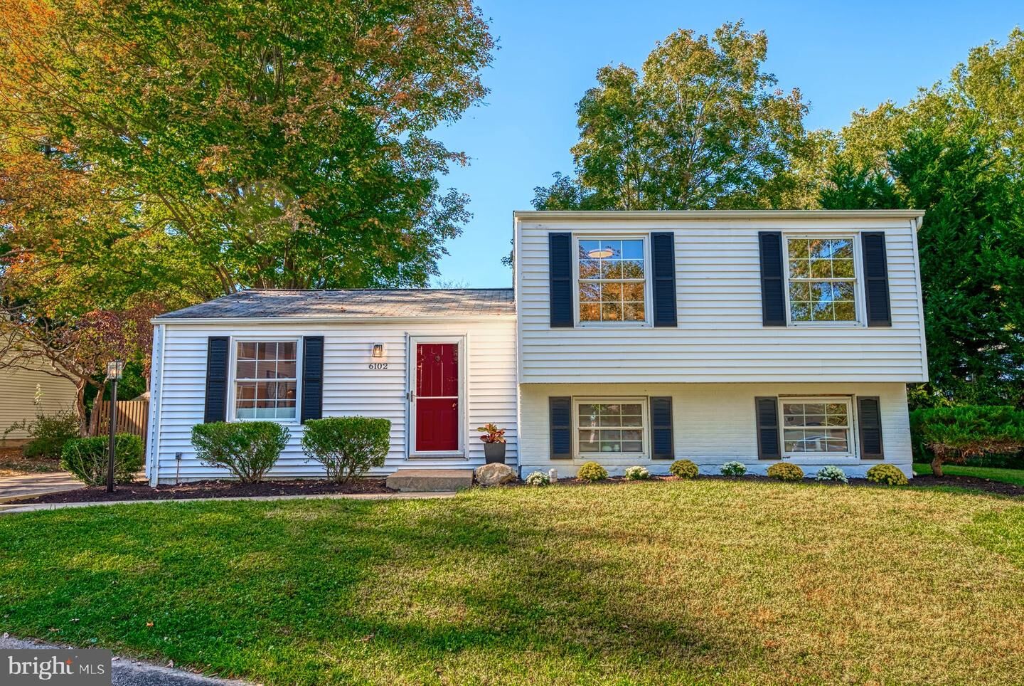 Property Photo: 6102 Meadowpond Court VA 22015