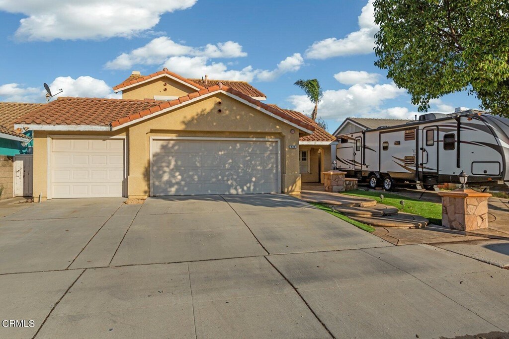 Property Photo:  638 Transom Way  CA 93035 