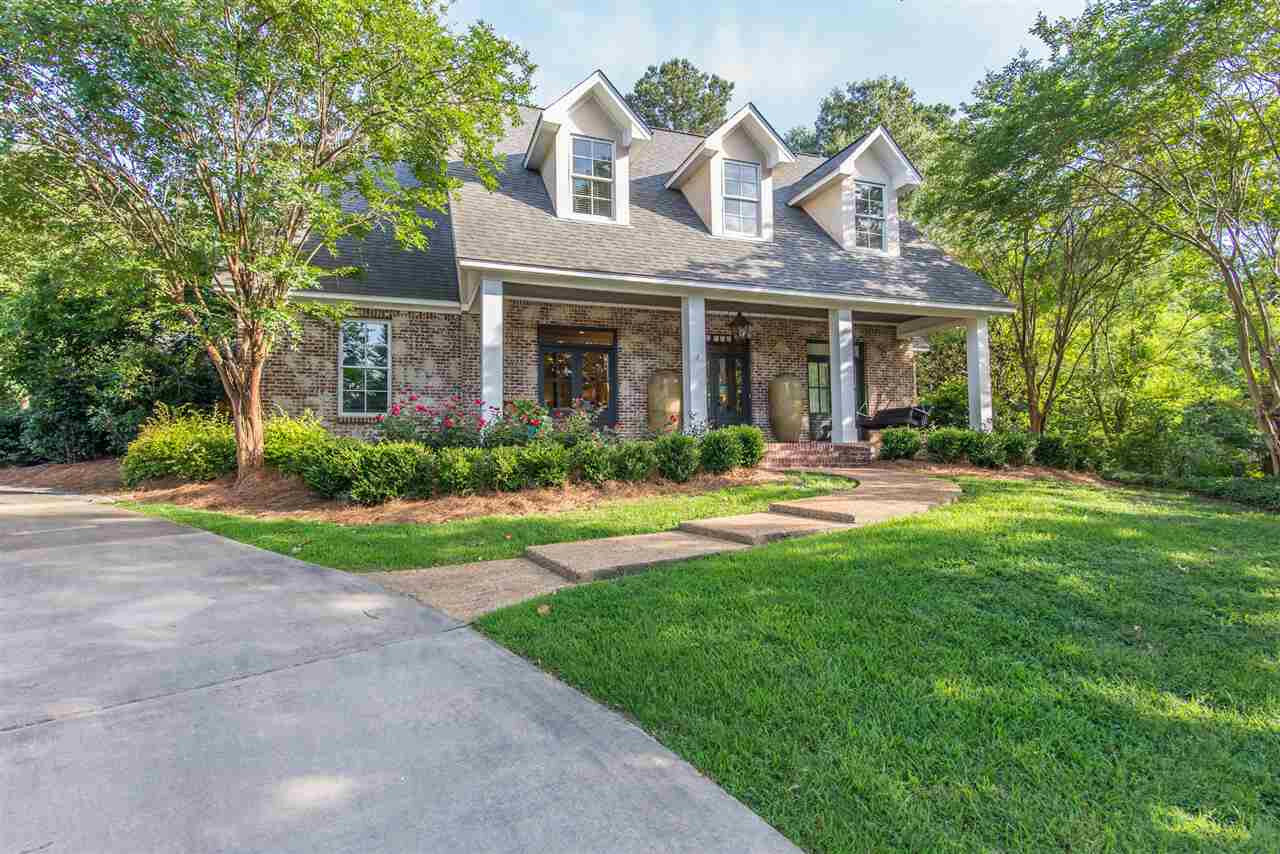 Property Photo:  100 Selby Drive  MS 39110 