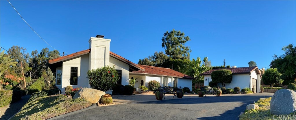 Property Photo:  2024 Grandview Rd  CA 92084 