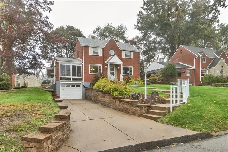 Property Photo:  2511 Gaywood Drive  PA 15235 