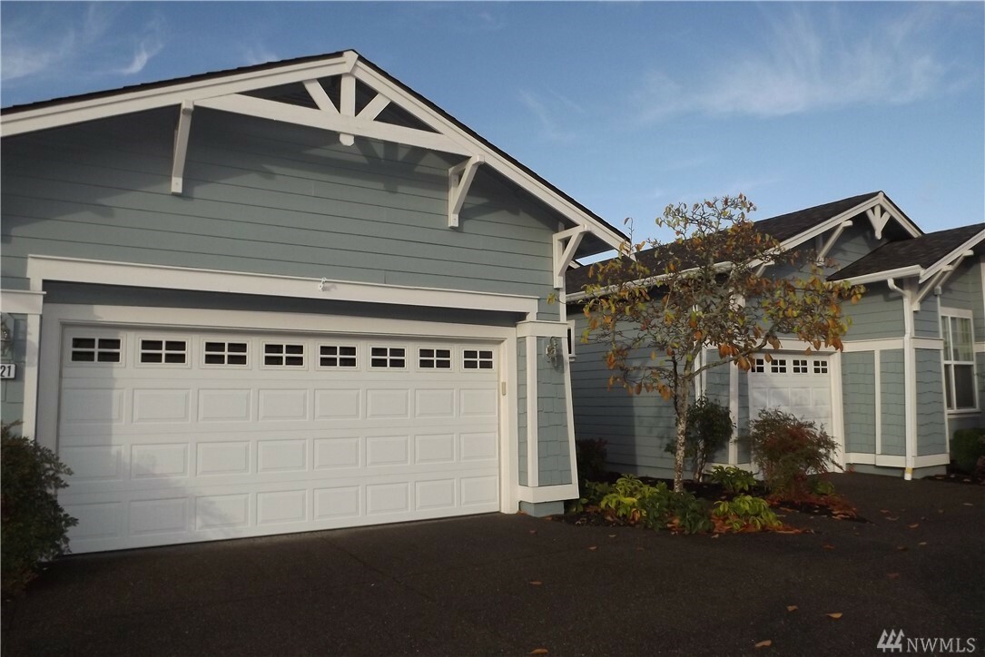 Property Photo:  8621 Bainbridge Lp NE  WA 98516 