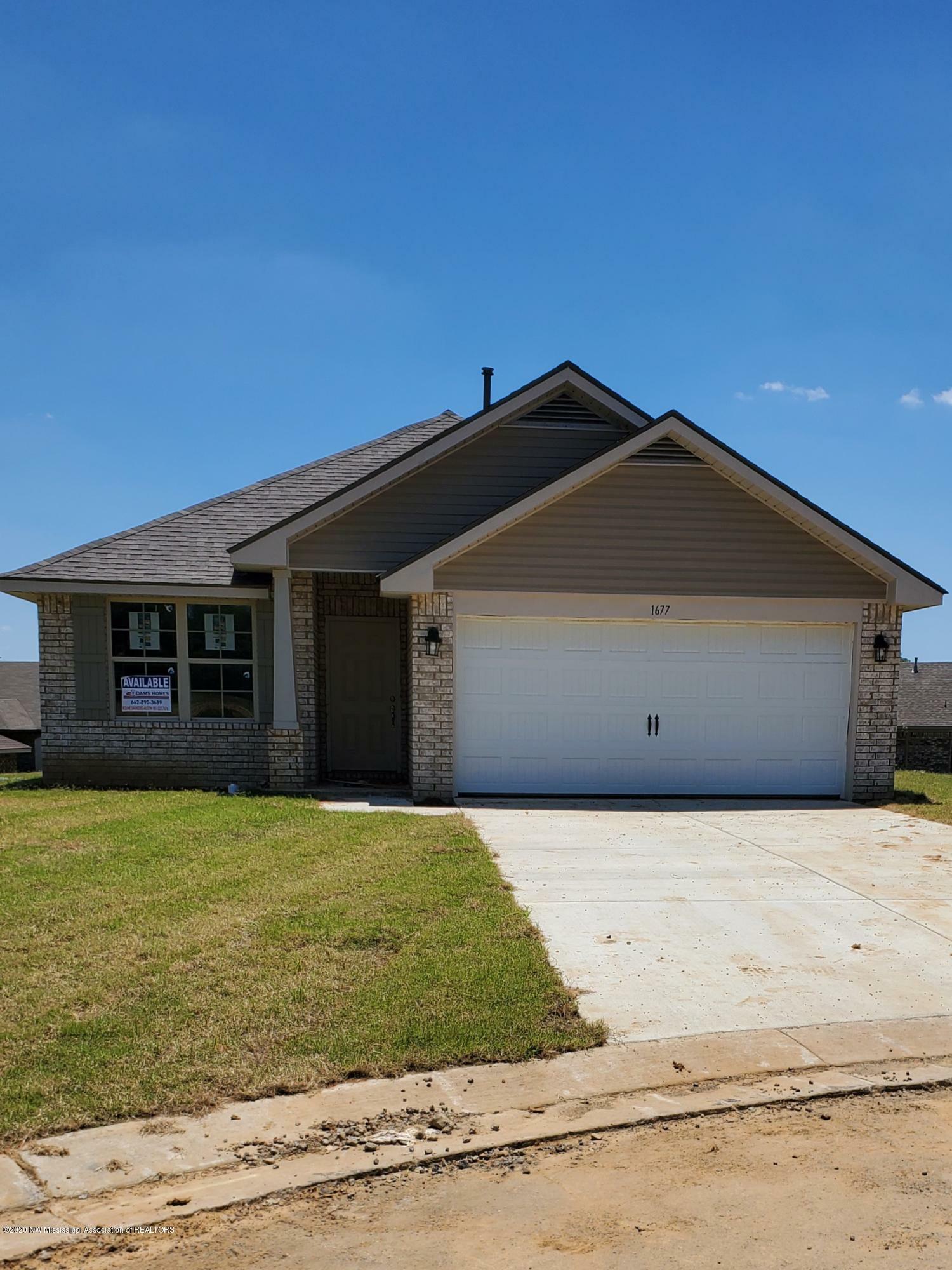 Property Photo: 1677 Park Pike Cove MS 38671