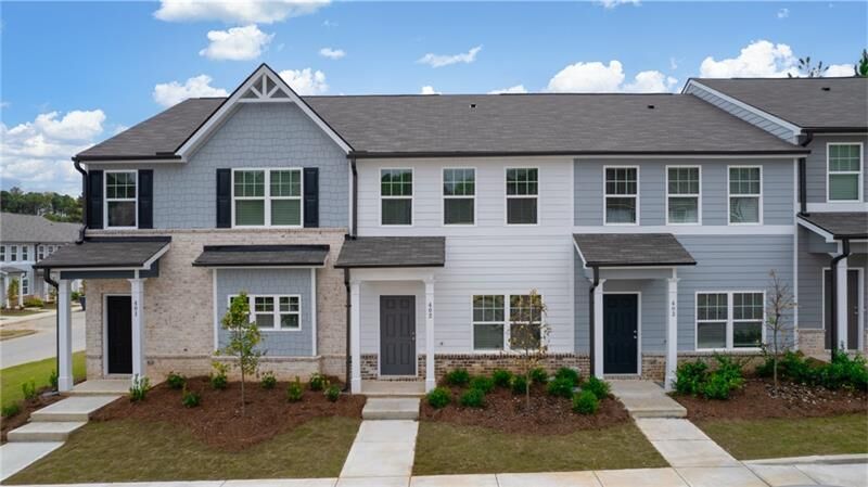 Property Photo:  585 McWilliams Road SE 2  GA 30315 