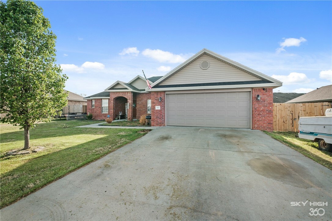 Property Photo:  1631 Affirmed Lane  AR 72753 