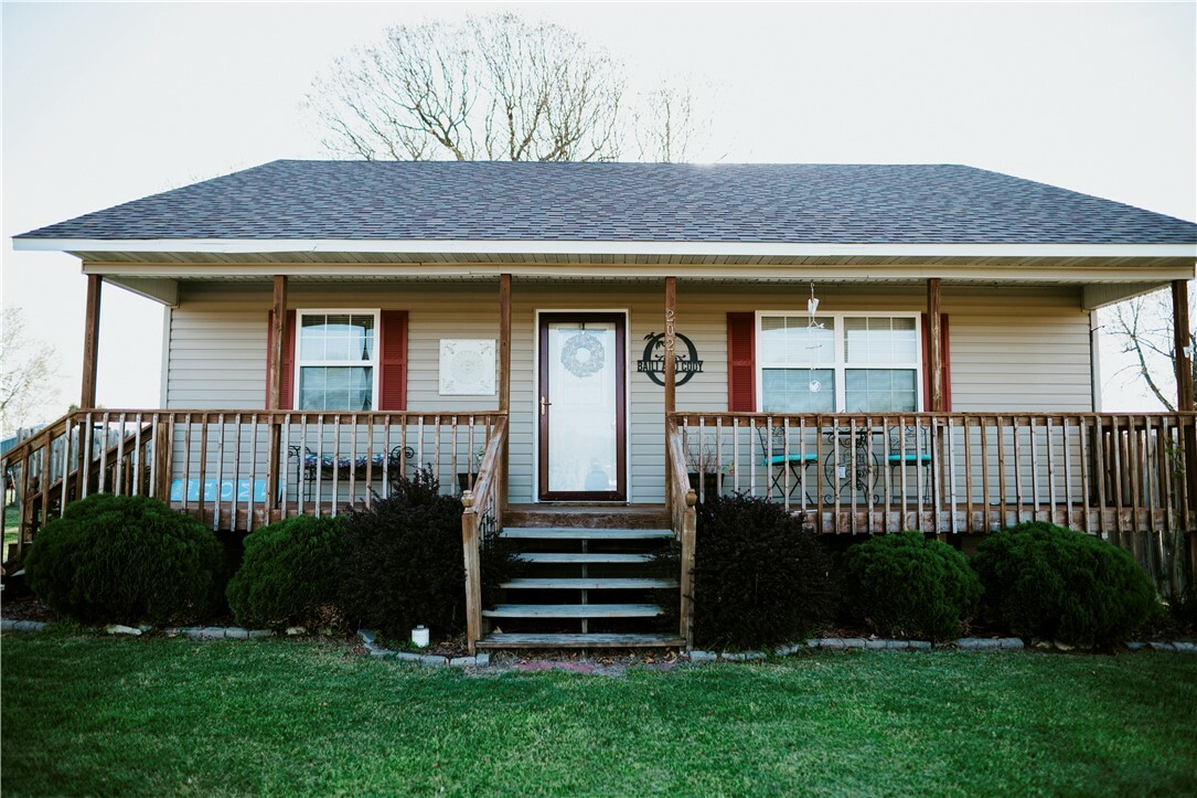 Property Photo:  202 Summit Street  MO 65647 