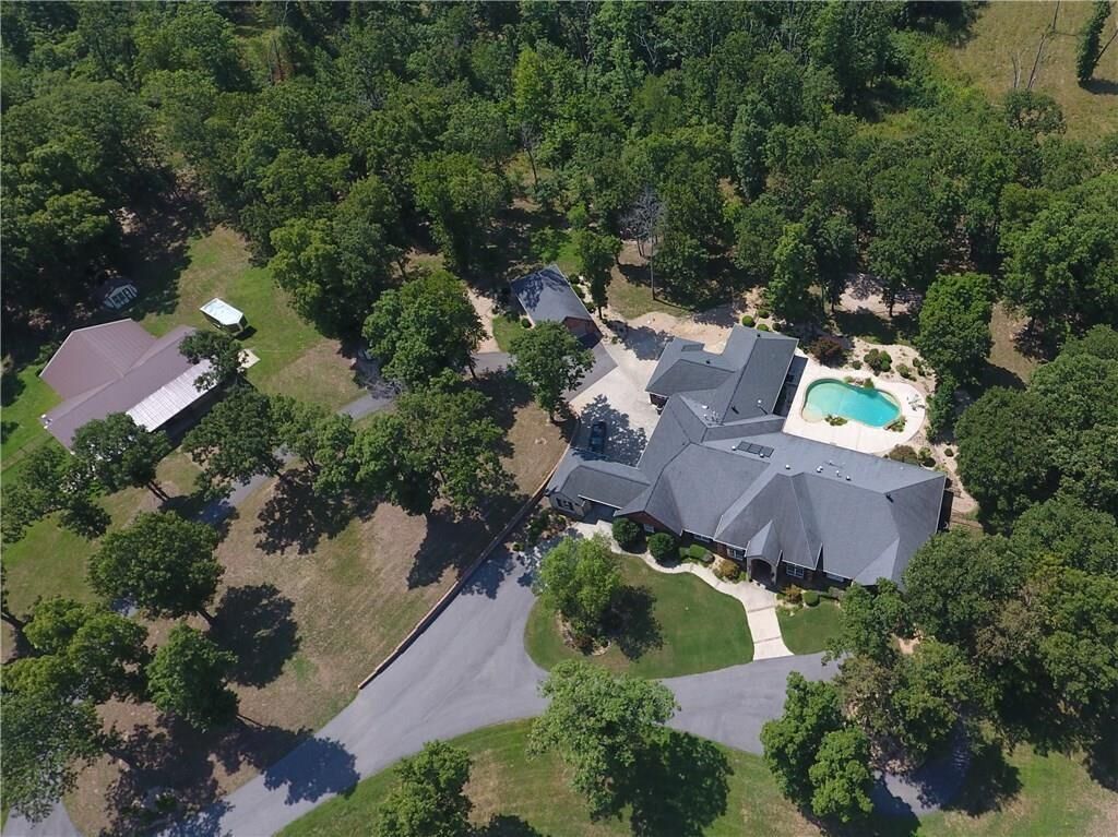 Property Photo:  5050 Rocky Ridge  AR 72712 