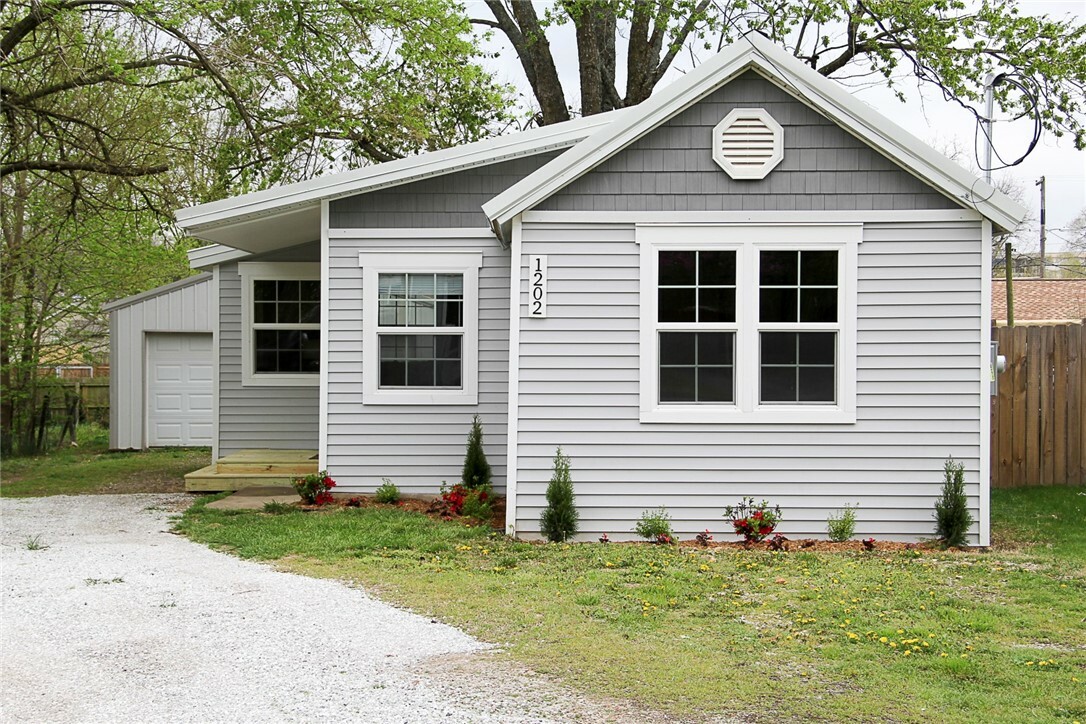 Property Photo:  1202 3rd Street  AR 72756 