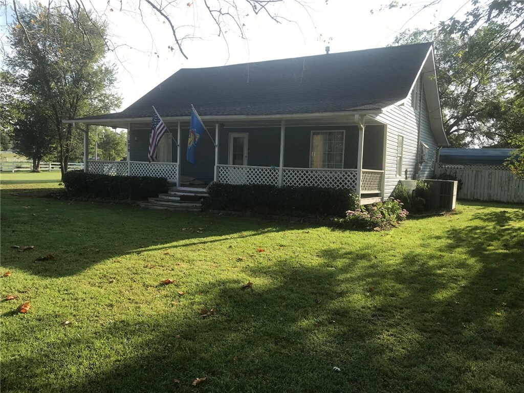 Property Photo:  12970 Leonard Road  AR 72736 