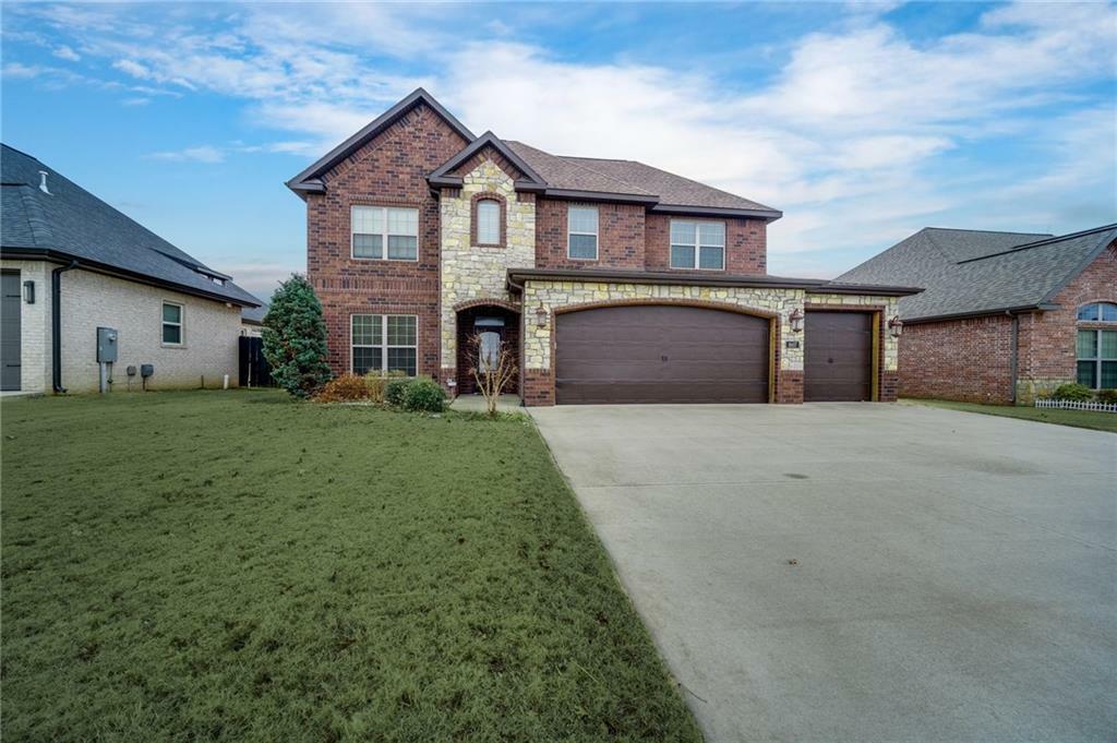 Property Photo: 1607 SW Hayfield Avenue AR 72713
