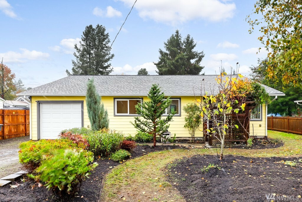 Property Photo:  856 SW 126th St  WA 98146 