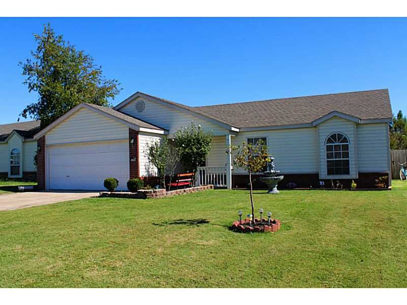 Property Photo: 1205 Tunbridge Drive AR 72712