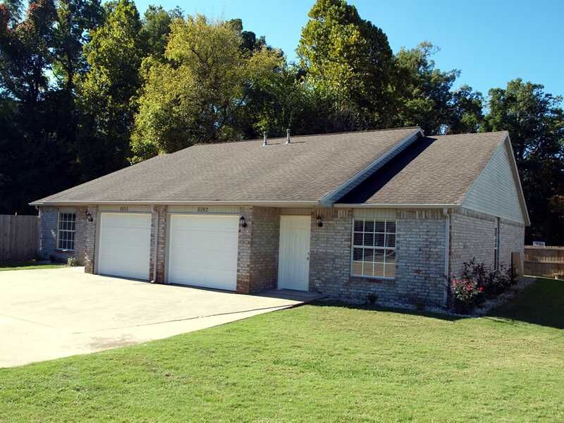Property Photo: 5516/5518 Roxanne Place AR 72762