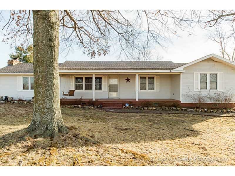 Property Photo: 14201 Bethel Blacktop Road AR 72730