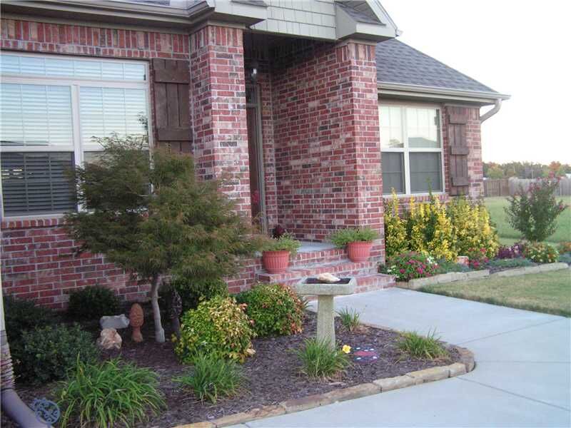Property Photo:  8208 Santa Clara Avenue  AR 72762 