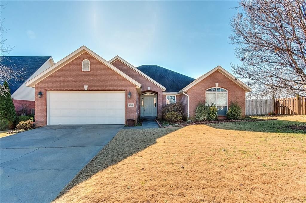 Property Photo: 5712 Casey Drive AR 72758