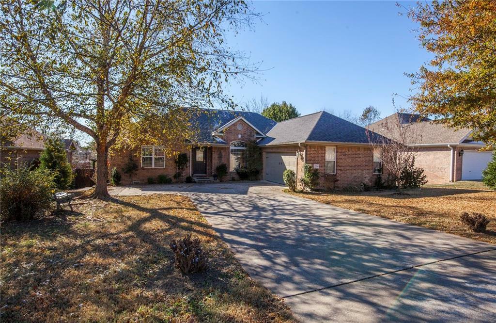 Property Photo:  2703 SW 8th Street  AR 72712 