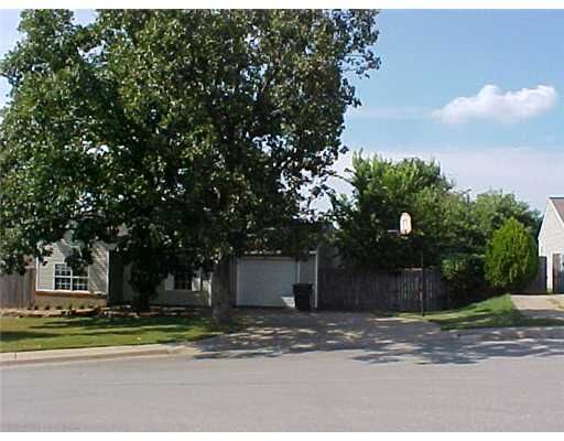 Property Photo: 554 E Evergreen Lane AR 72703
