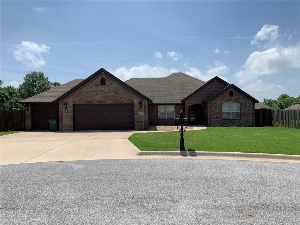 Property Photo: 4485 W Wyoming Drive AR 72704