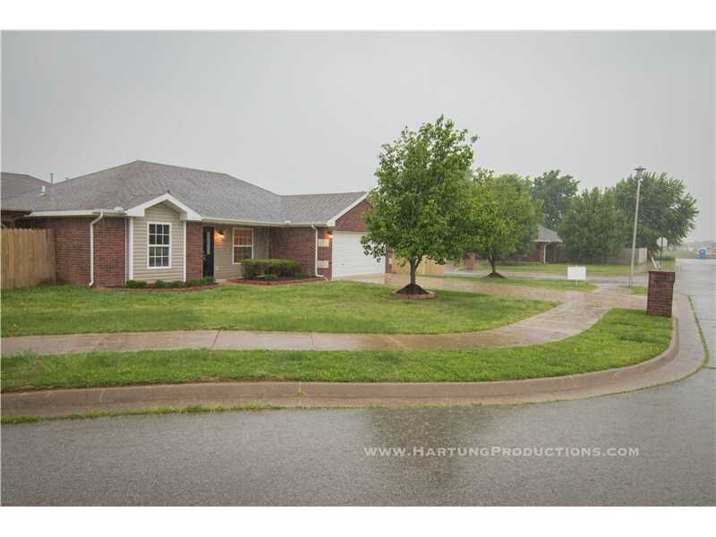 Property Photo: 2705 SW Tunica Court AR 72712