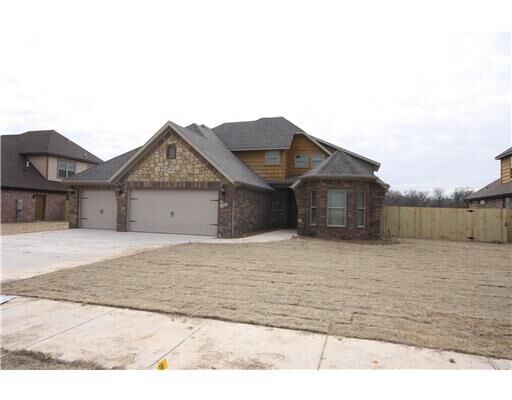 Property Photo: 1407 SW Hayfield Avenue AR 72712