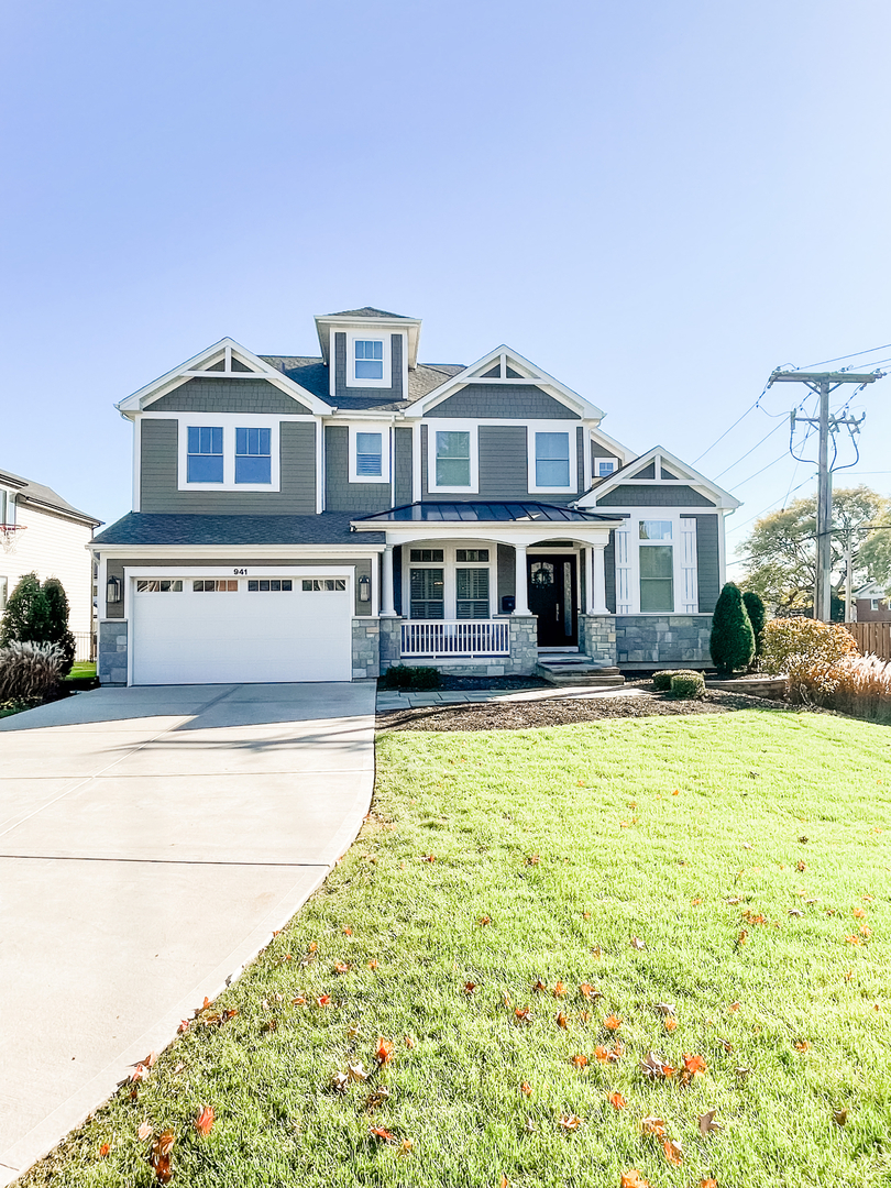 Property Photo: 941 S Thurlow Street IL 60521