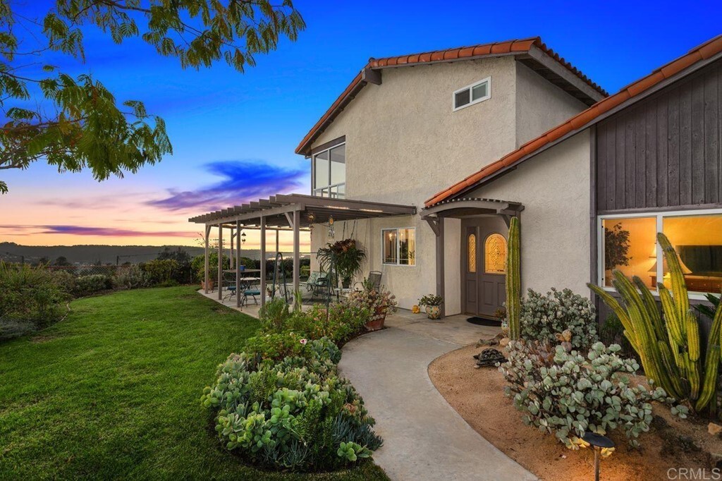 Property Photo: 2504 Luciernaga Street CA 92009