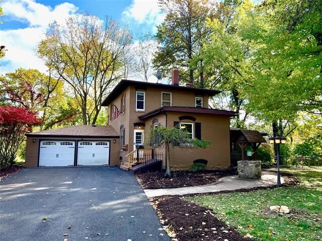 Property Photo:  5 Signal Drive   62002 