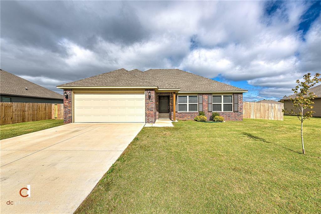 Property Photo:  992 Maddy Street  AR 72727 