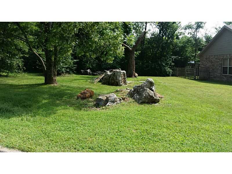 Property Photo: 2609 N Villa Boulevard AR 72703