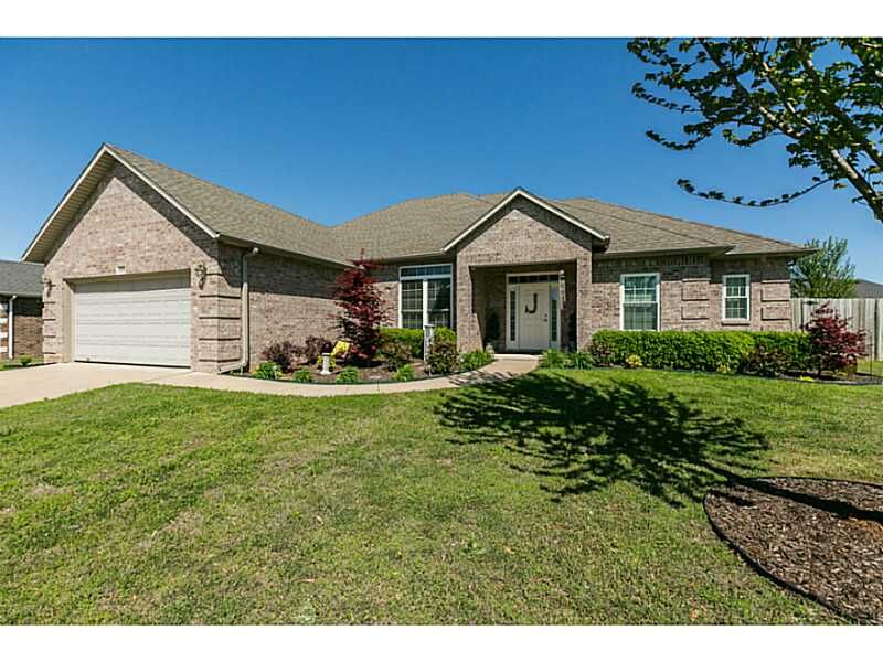 Property Photo: 3905 SW Huckleberry Street AR 72712