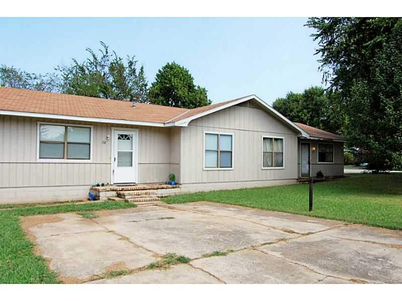 Property Photo:  152 E Adobe Street 152 &Amp 154  AR 72703 