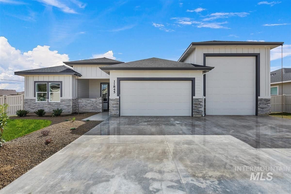 Property Photo:  11709 W Rana Dr.  ID 83686 