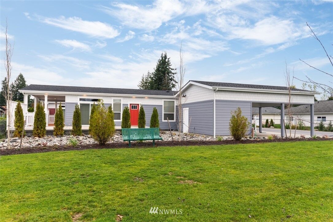 Property Photo: 4424 84th Street NE 1 WA 98270