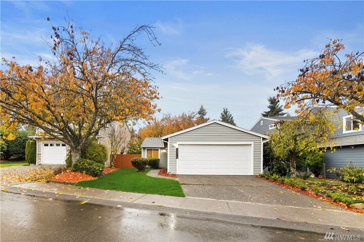 Property Photo:  13318 NE 136th Place  WA 98034 