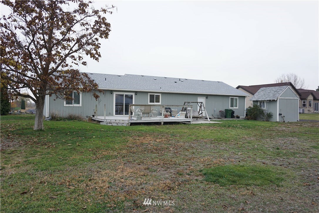 Property Photo:  5219 Crystal Springs Place NE  WA 98837 