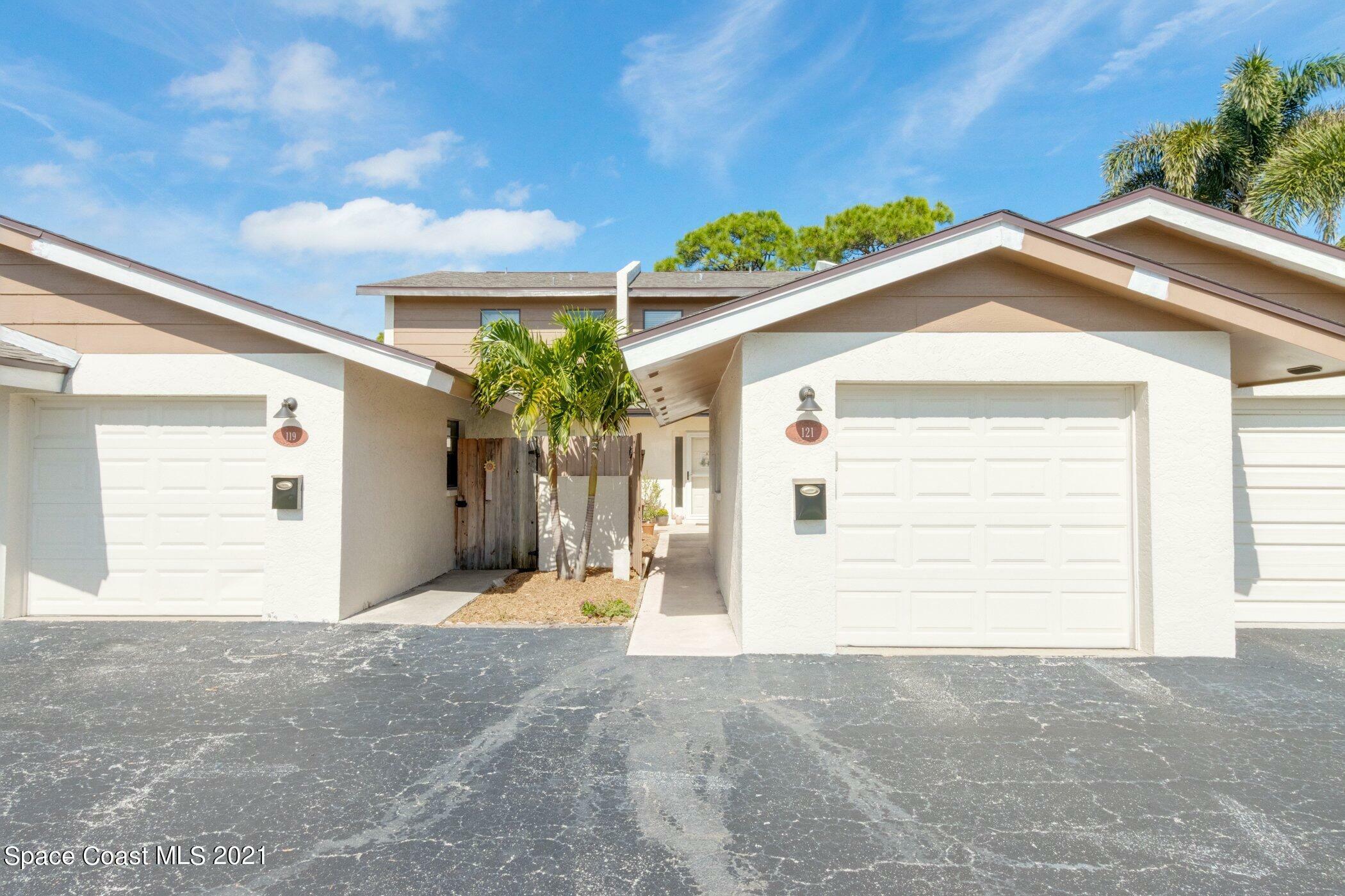 Property Photo:  121 Kristi Drive  FL 32937 