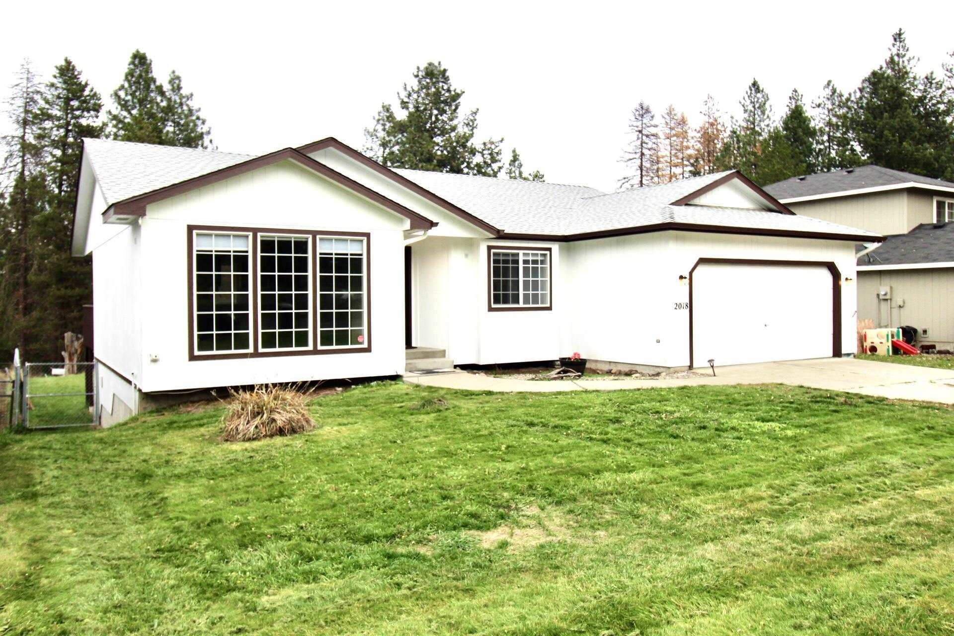 Property Photo:  2018 W Frontier St  WA 99006 