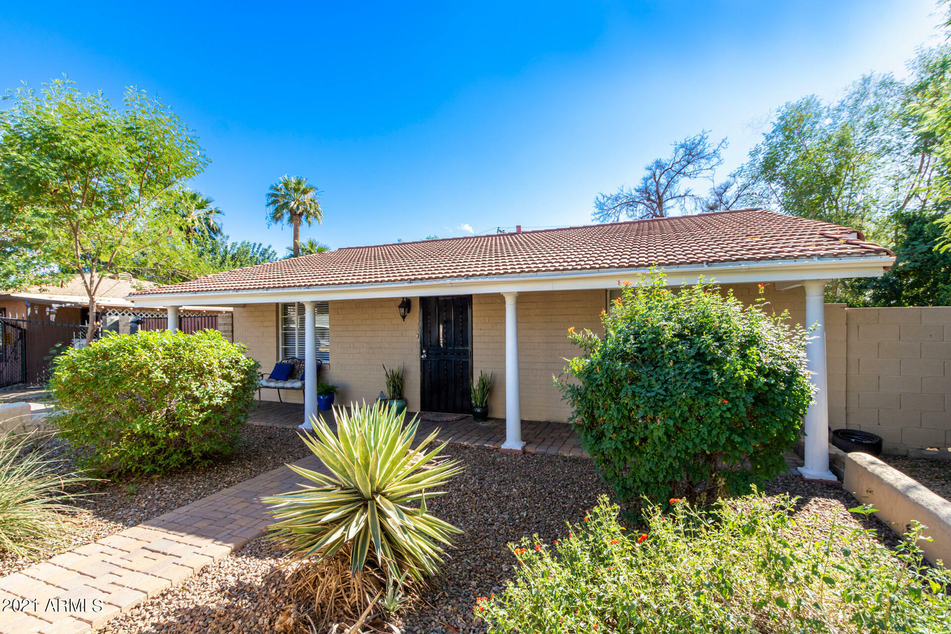 Property Photo:  2041 W Medlock Drive W  AZ 85015 