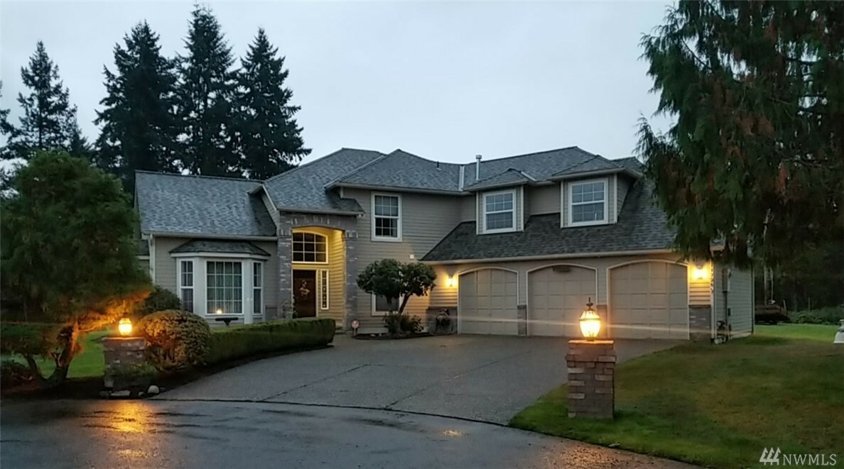 Property Photo:  11726 SE 187th St SE  WA 98296 