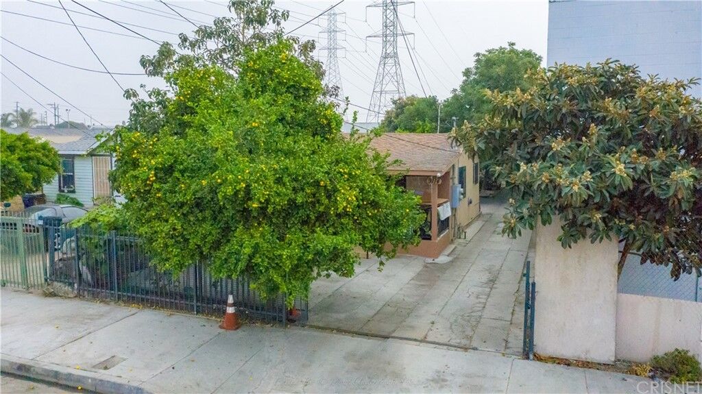 Property Photo:  9112 Miner Street  CA 90002 