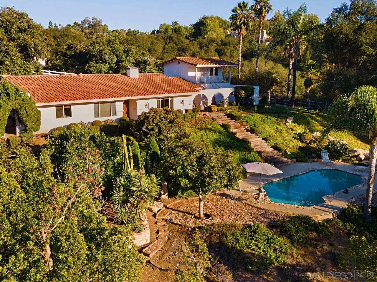 Property Photo: 2312 Marion Ln CA 92025