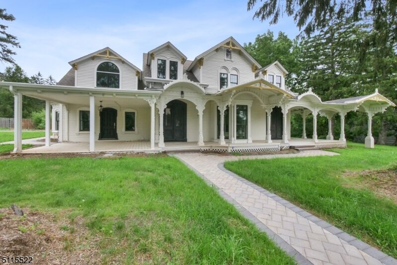 Property Photo: 186 W Mount Pleasant Ave NJ 07039