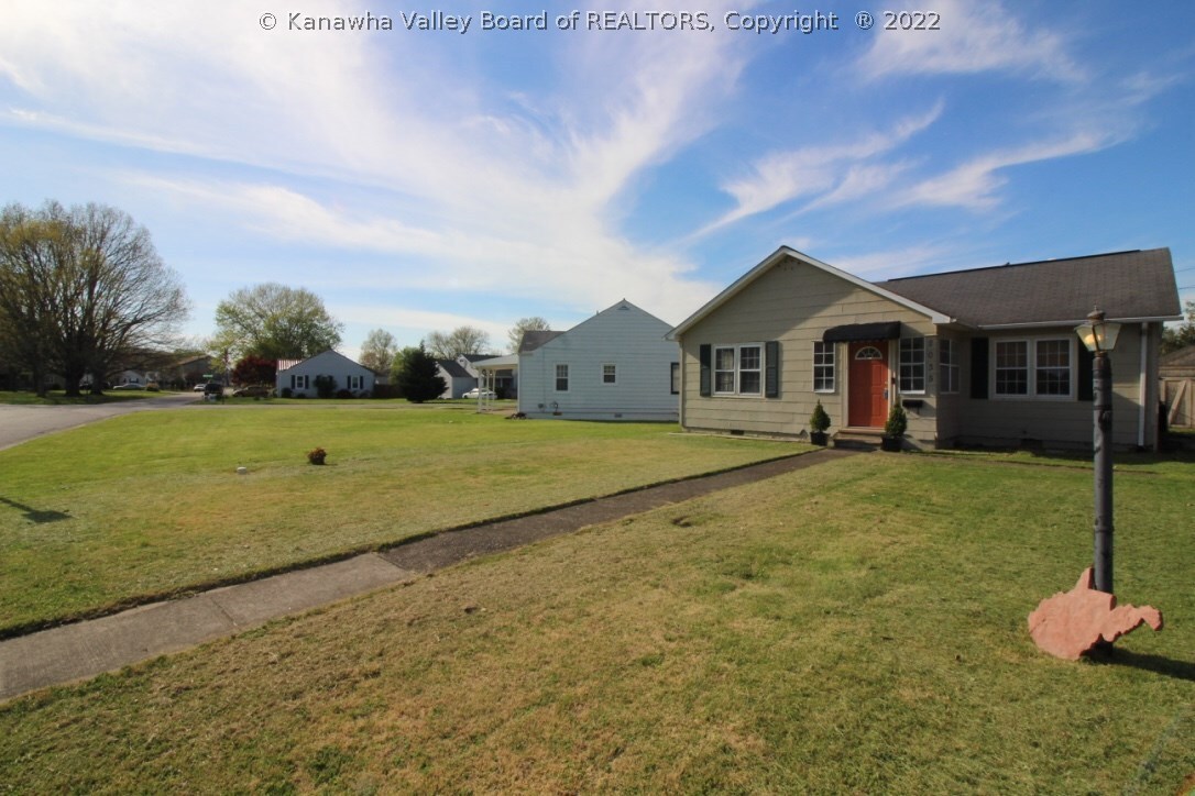 Property Photo: 2035 Benedict Circle WV 25177