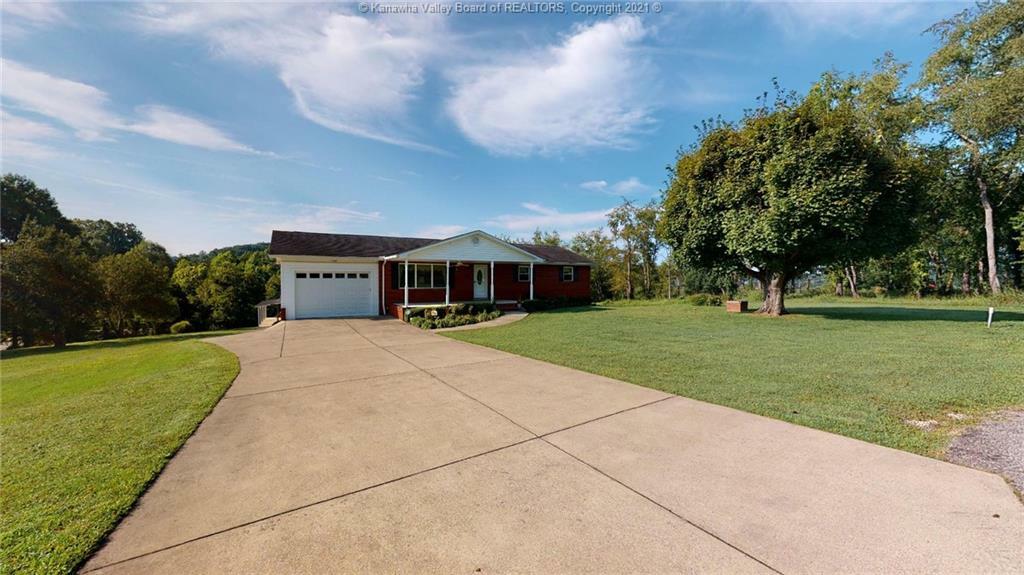 Property Photo: 44 Naomi Court WV 25541