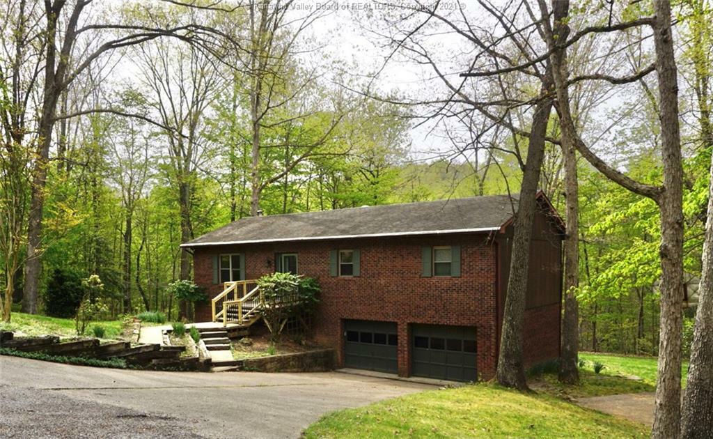 Property Photo: 832 Daverton Road WV 25303