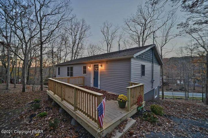 Property Photo:  104 Radcliff Road  PA 18324 