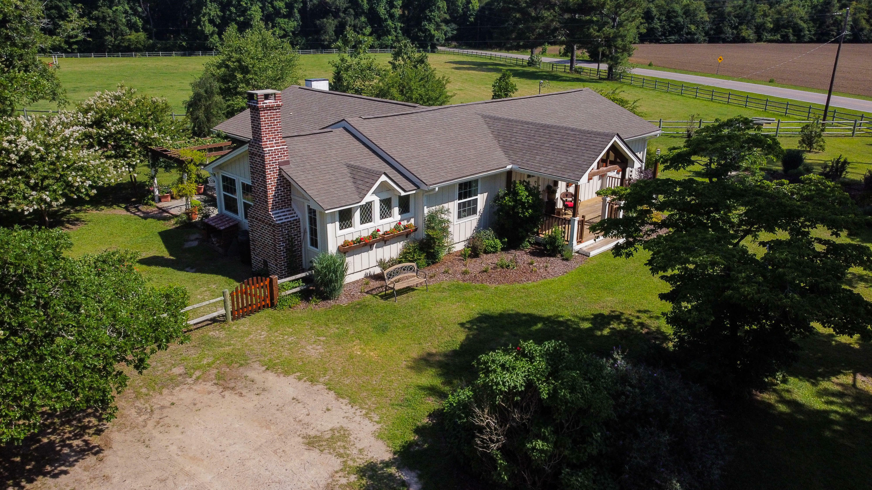 Property Photo:  2116 Lakebay Road  NC 28394 